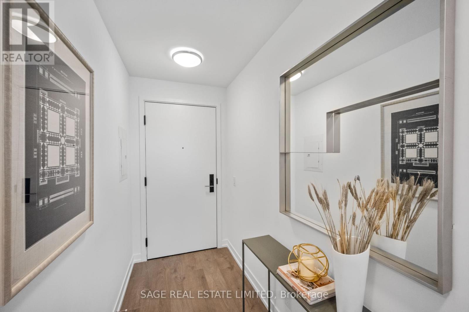 Photo 4 of 711 270 Dufferin Street, Toronto ON