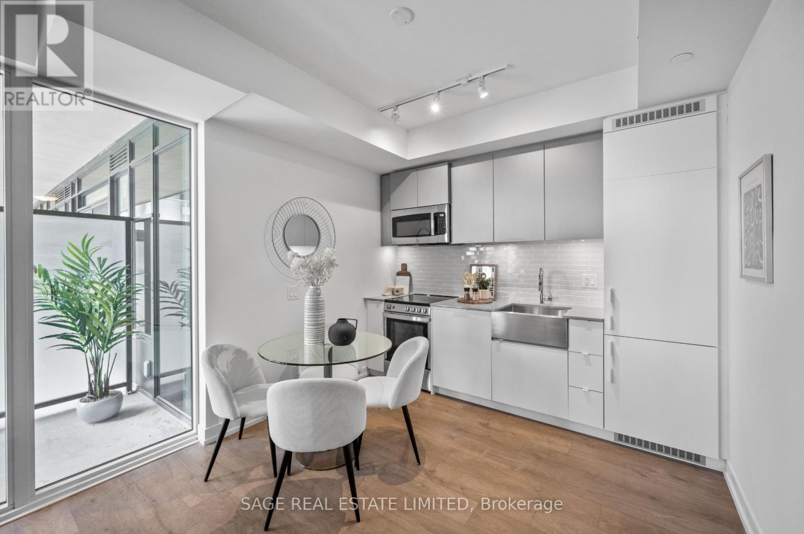 Photo 5 of 711 270 Dufferin Street, Toronto ON