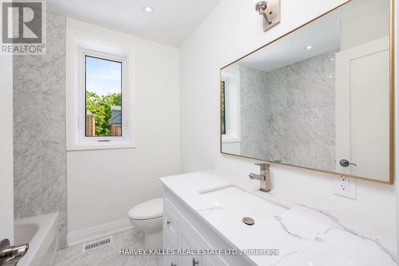 Photo 10 of 101 Clifton Road, Toronto ON