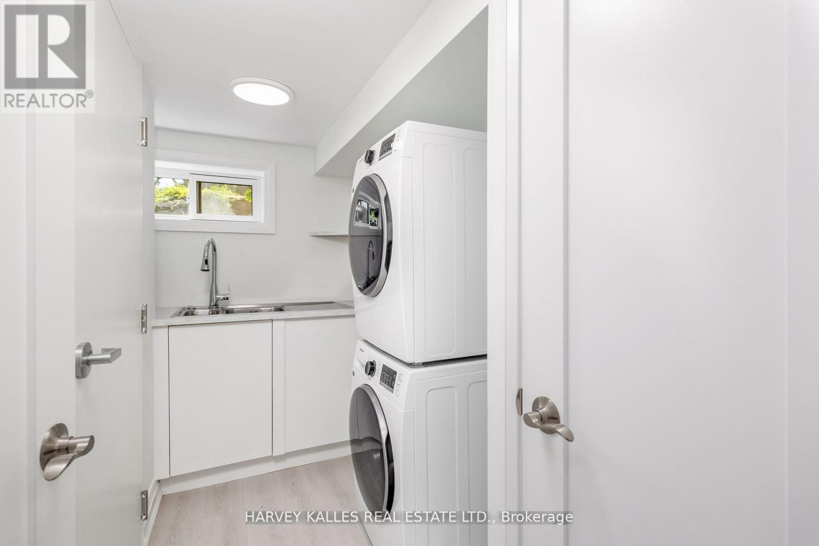 Photo 19 of 101 Clifton Road, Toronto ON