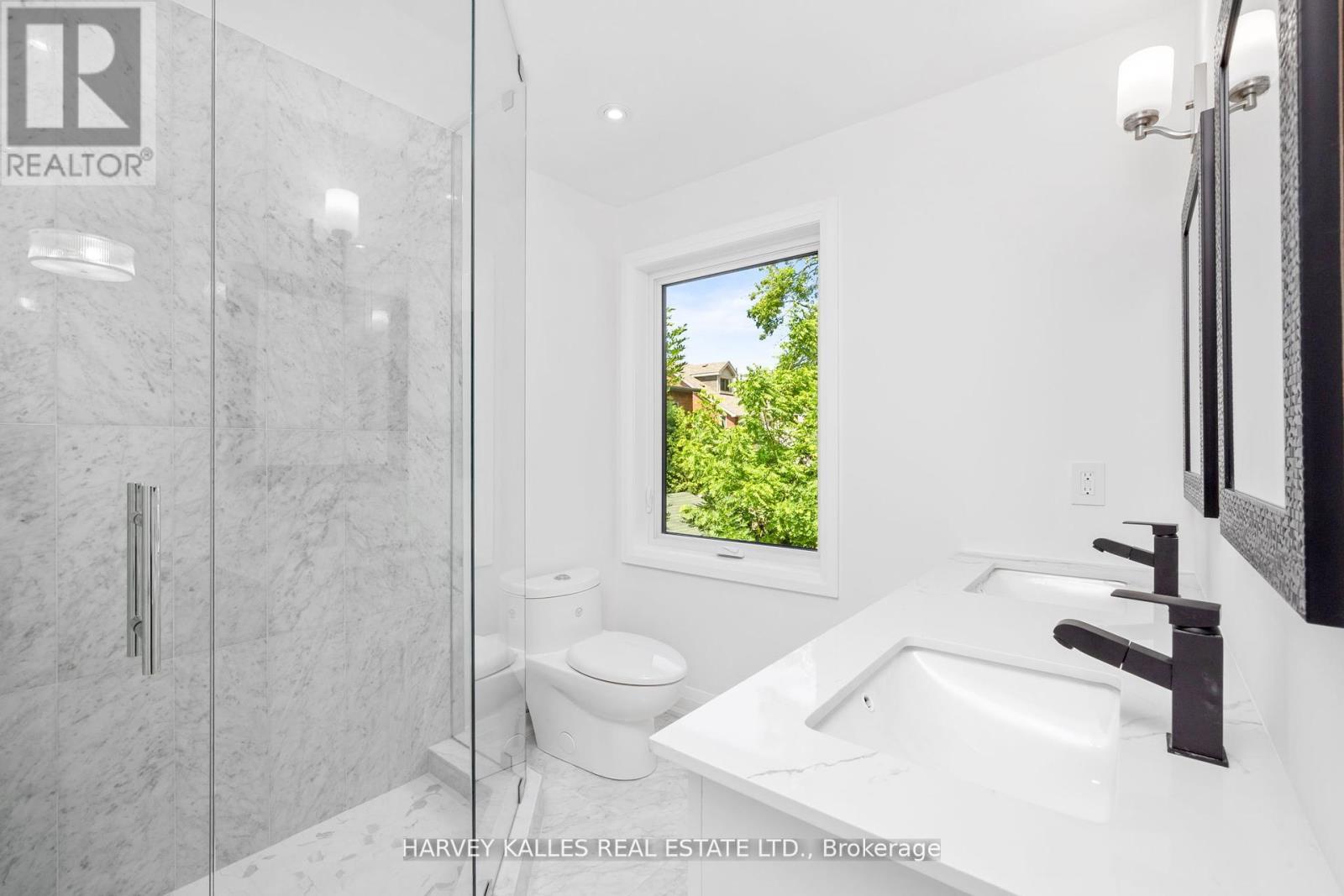 Photo 18 of 101 Clifton Road, Toronto ON