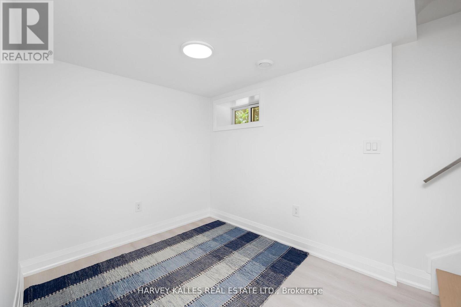 Photo 23 of 101 Clifton Road, Toronto ON