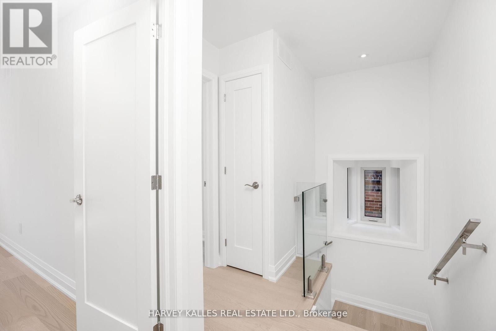 Photo 9 of 101 Clifton Road, Toronto ON