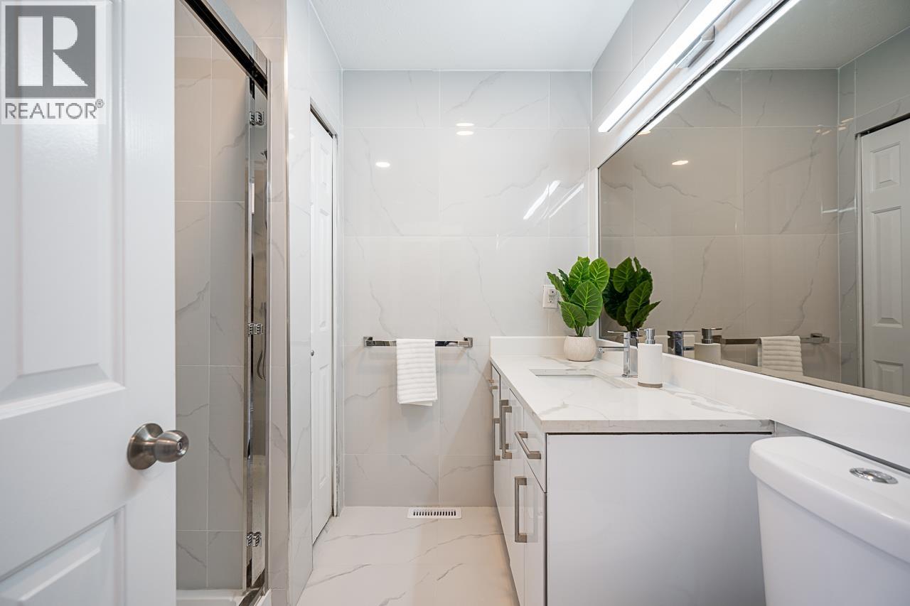 Photo 23 of 54 5380 Smith Drive, Richmond BC