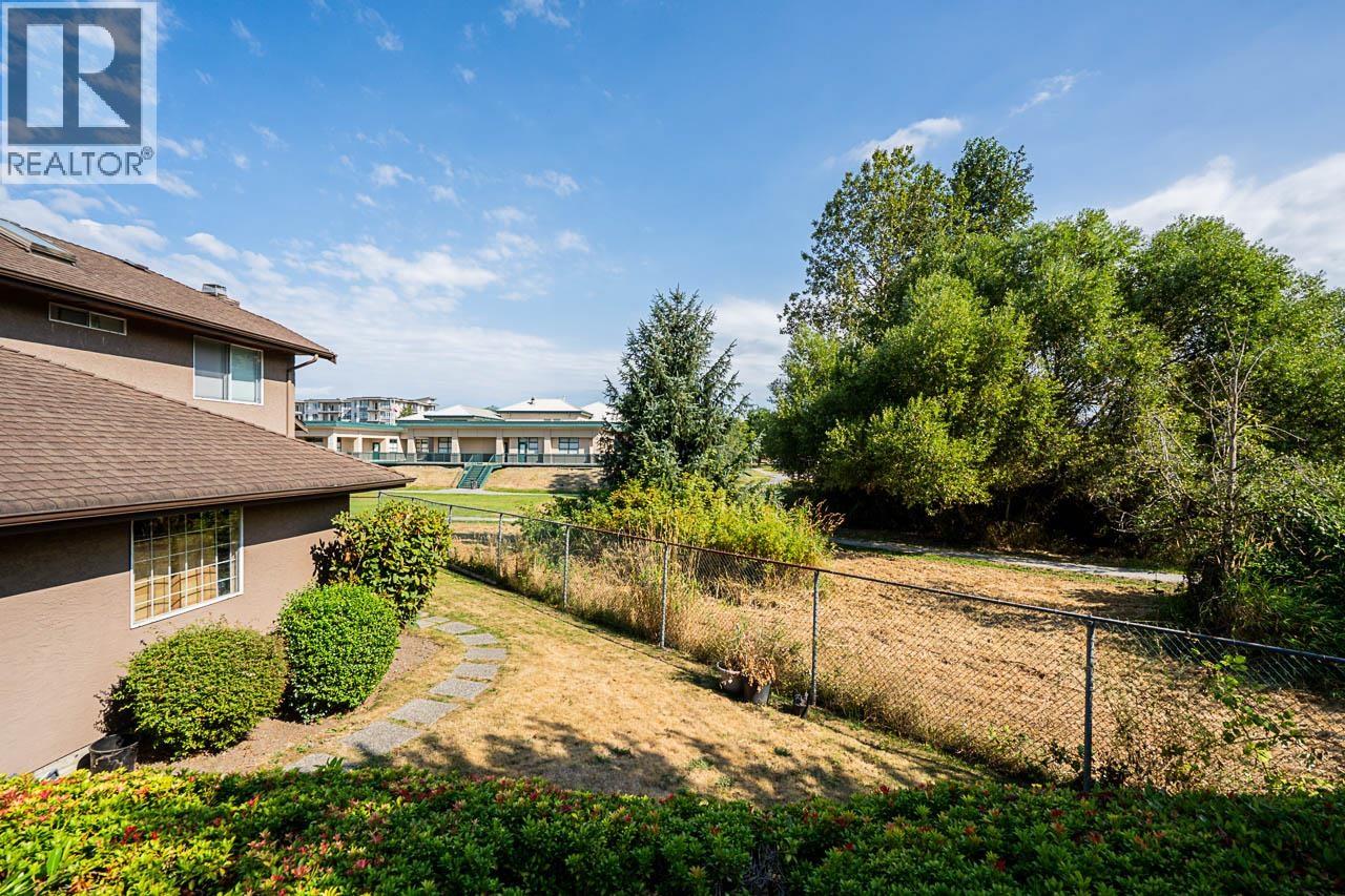 Photo 31 of 54 5380 Smith Drive, Richmond BC