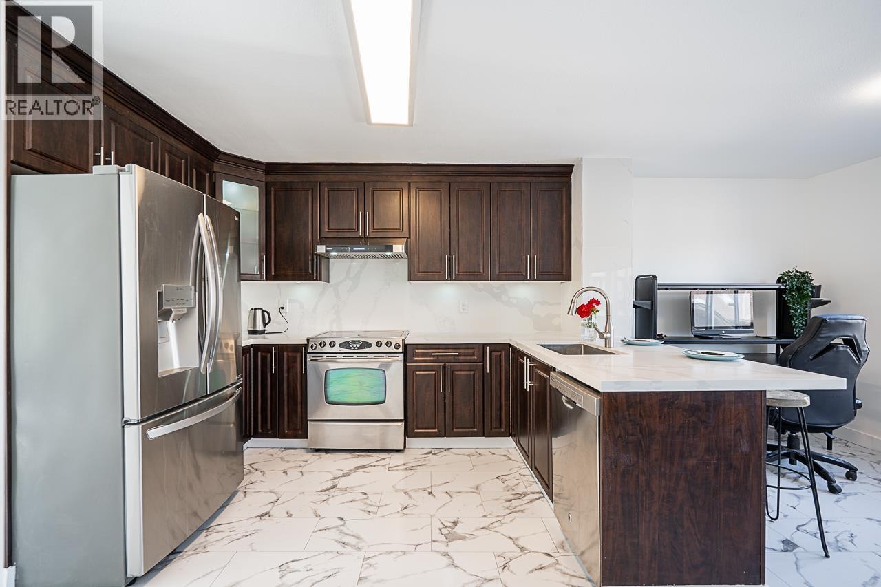 Photo 9 of 54 5380 Smith Drive, Richmond BC