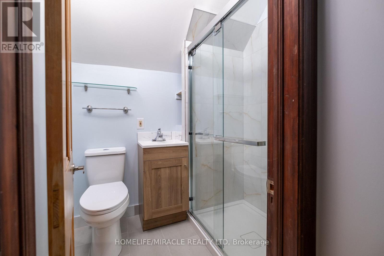 Photo 10 of 41 Park Hill Road, Cambridge ON