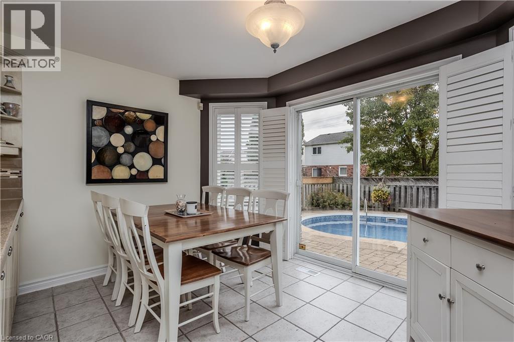 Photo 4 of 56 Farris Avenue, St Catharines ON