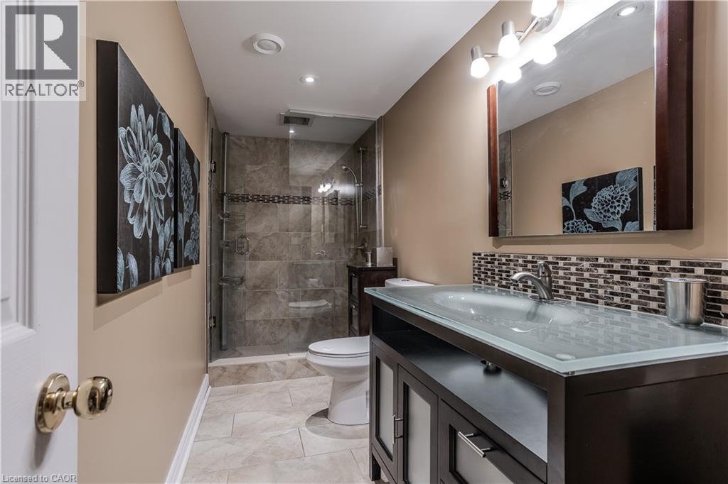 Photo 34 of 56 Farris Avenue, St Catharines ON