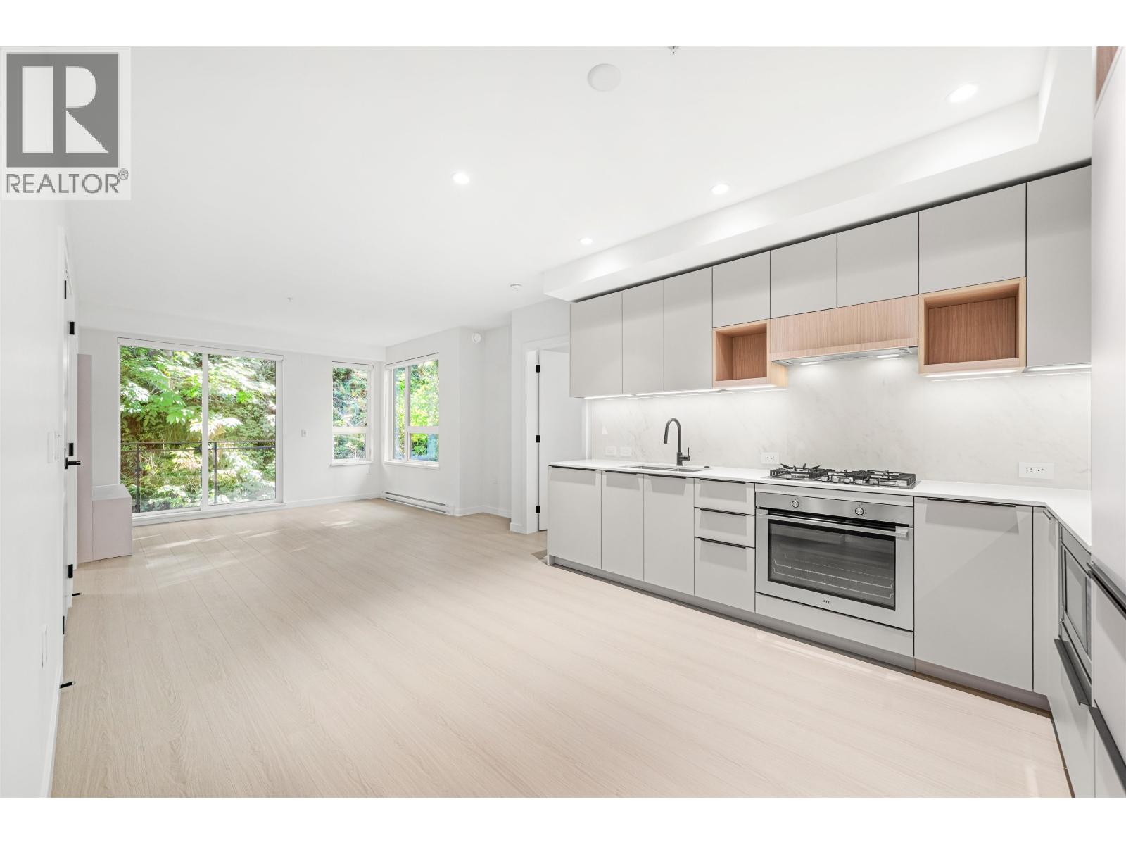 Photo 27 of 303 2015 St Johns Street, Port Moody BC