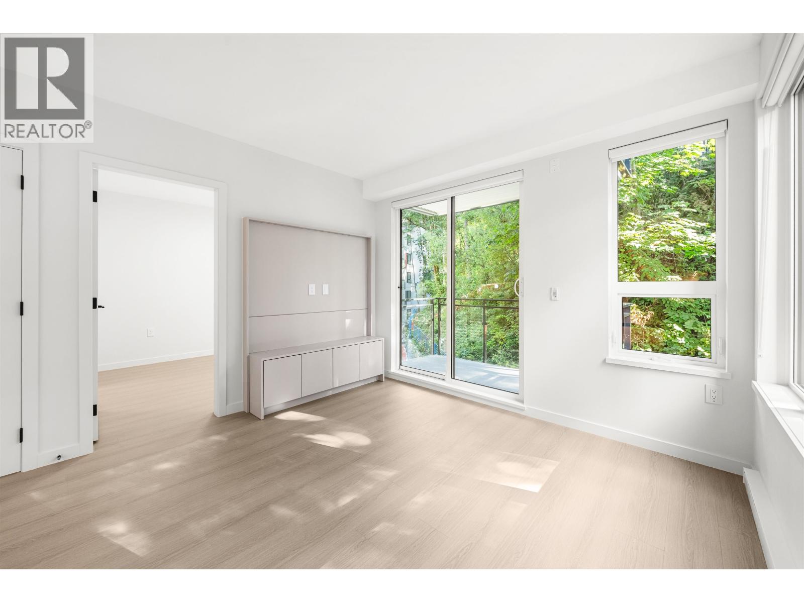 Photo 1 of 303 2015 St Johns Street, Port Moody BC