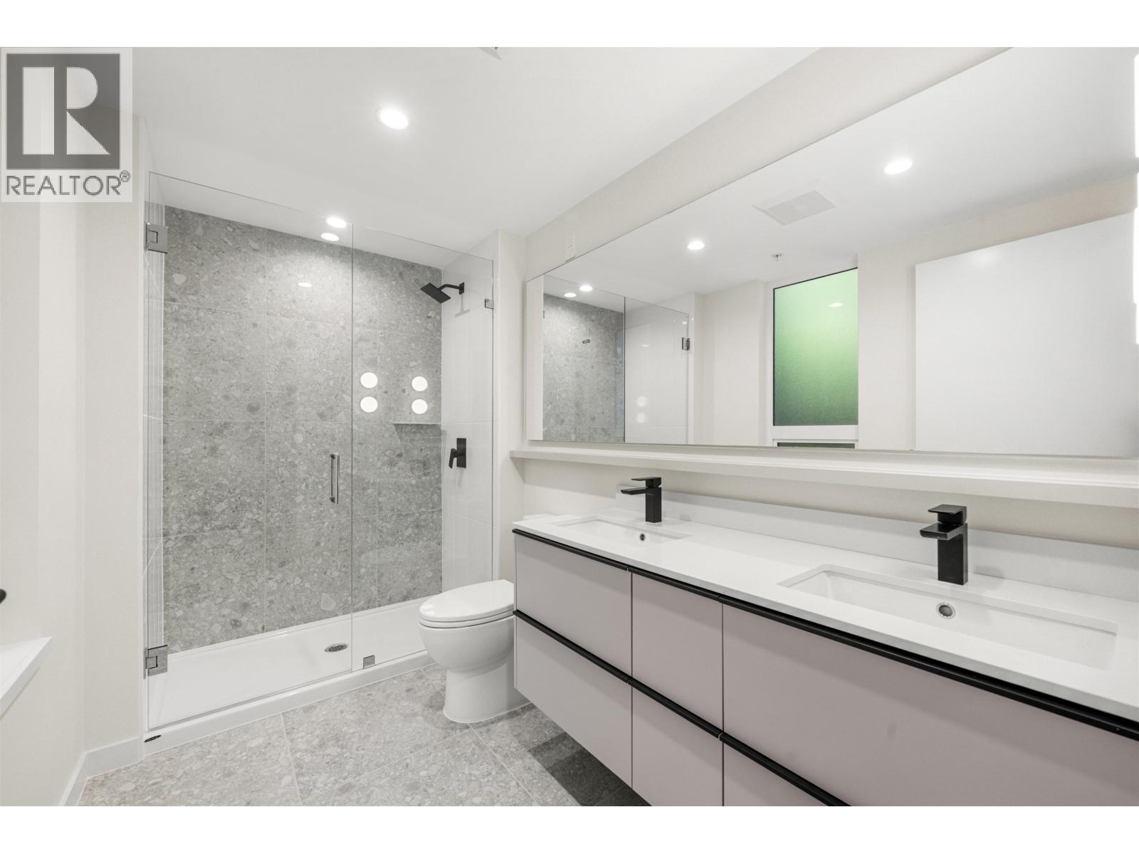 Photo 23 of 303 2015 St Johns Street, Port Moody BC