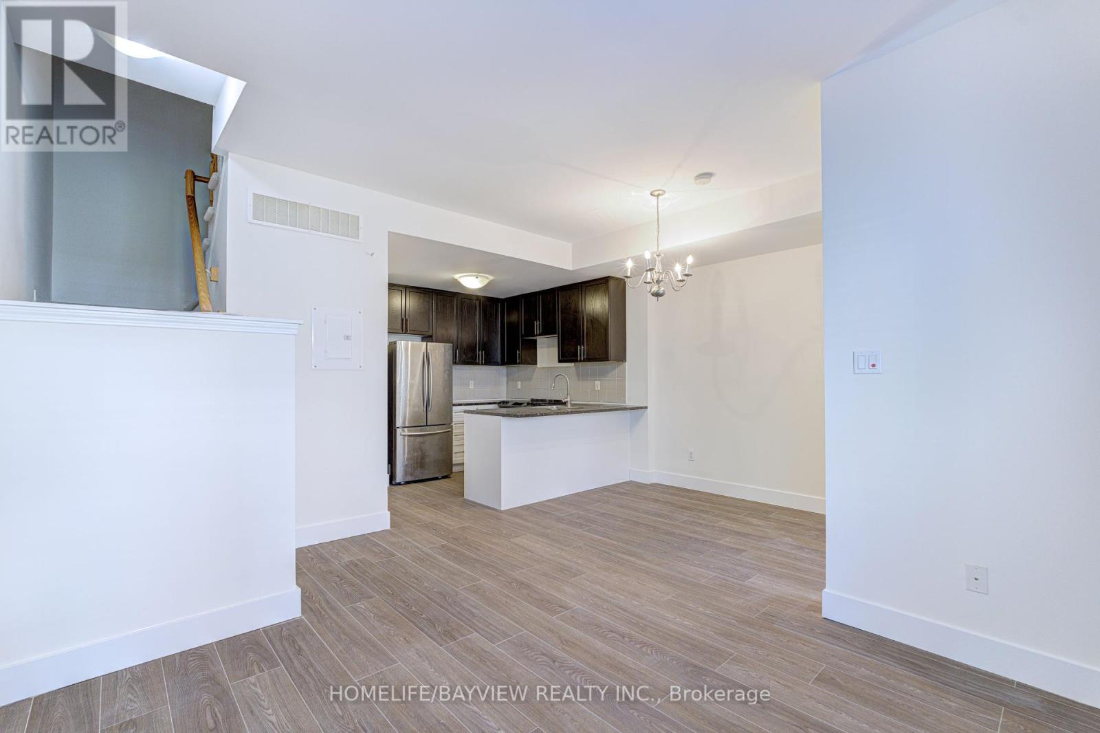 Photo 45 of Th 12 25 Coneflower Crescent, Toronto ON