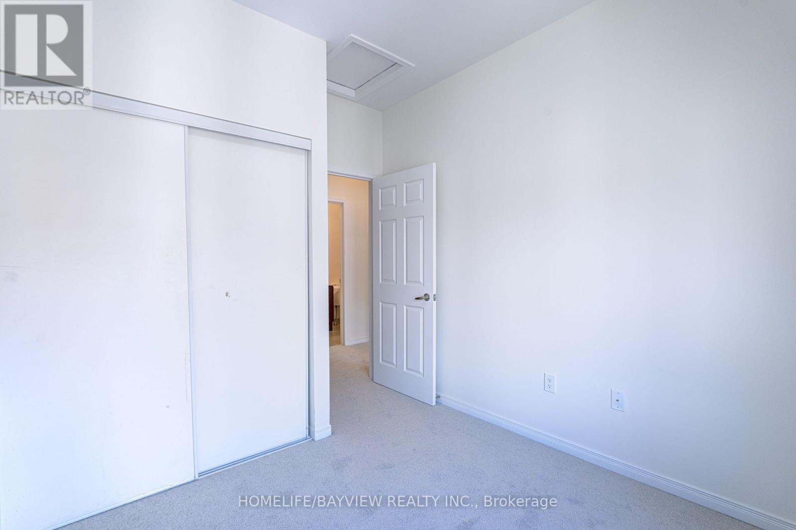 Photo 20 of Th 12 25 Coneflower Crescent, Toronto ON