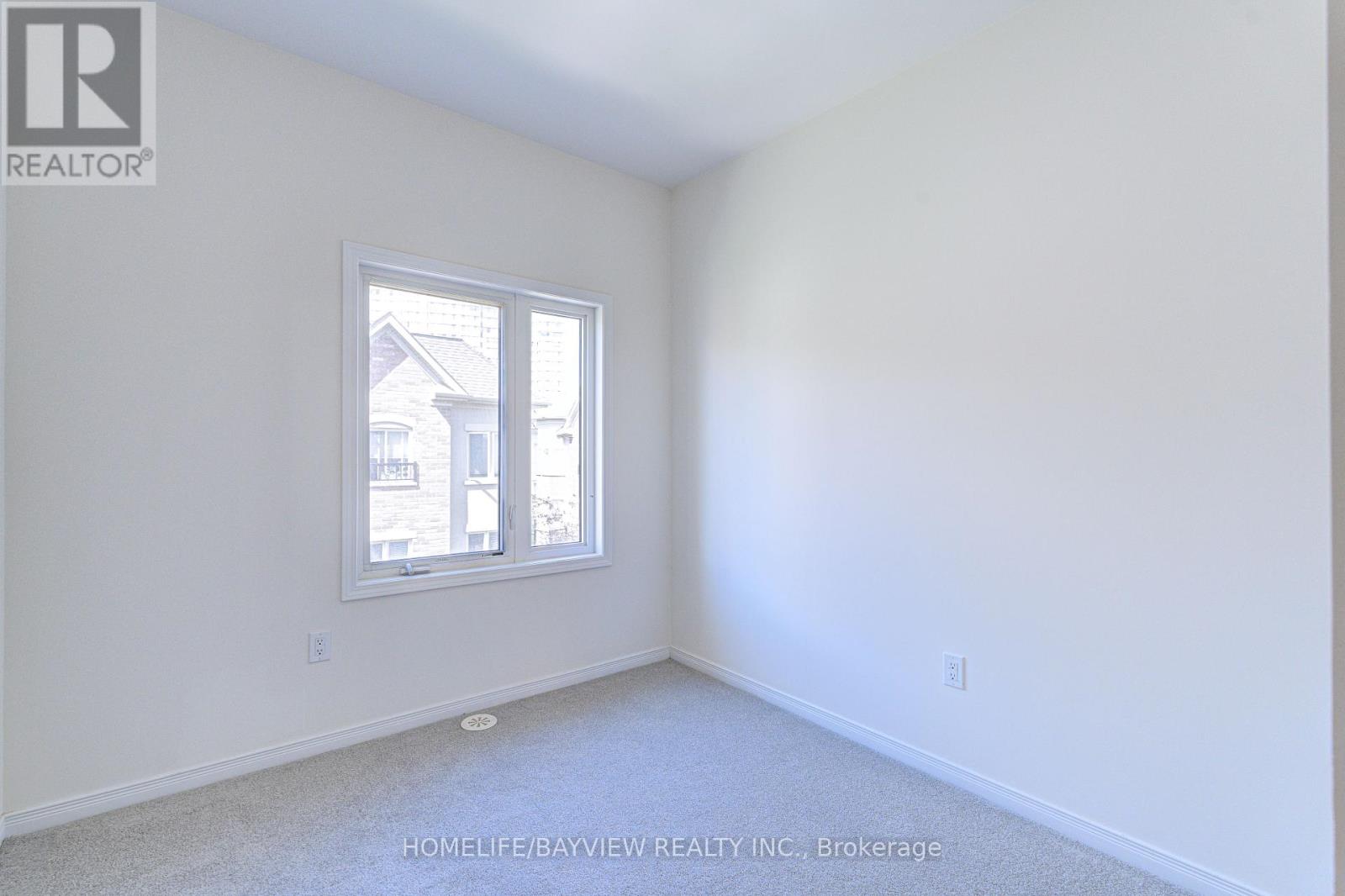 Photo 42 of Th 12 25 Coneflower Crescent, Toronto ON