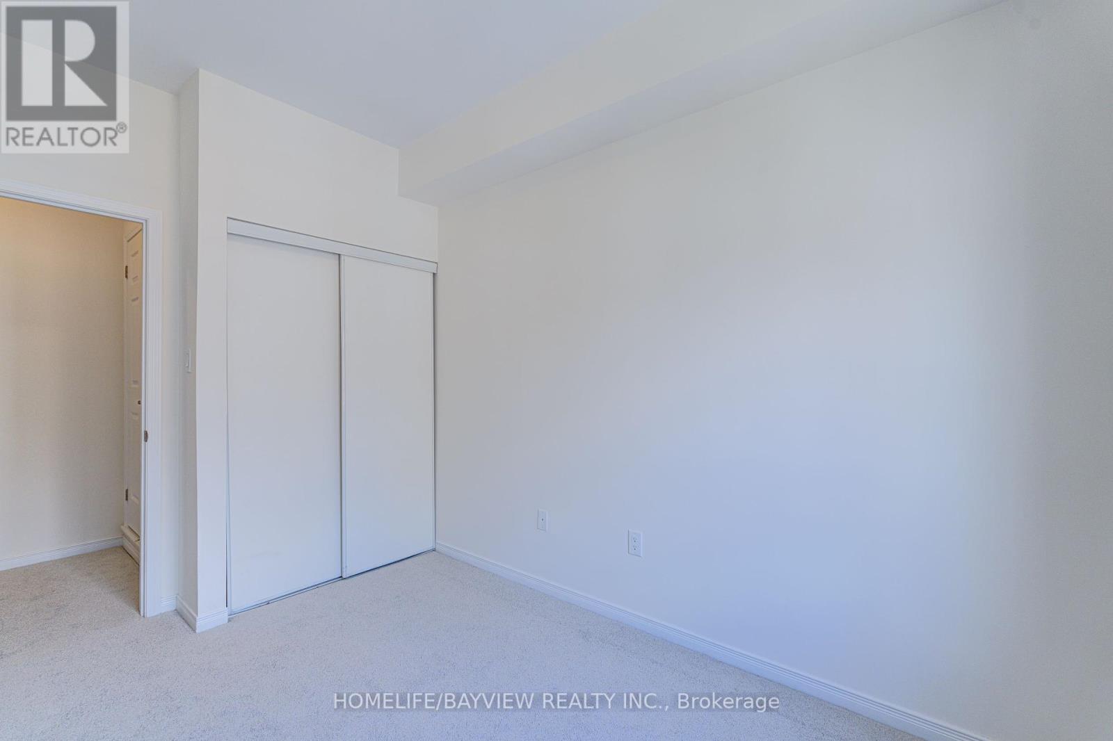 Photo 39 of Th 12 25 Coneflower Crescent, Toronto ON