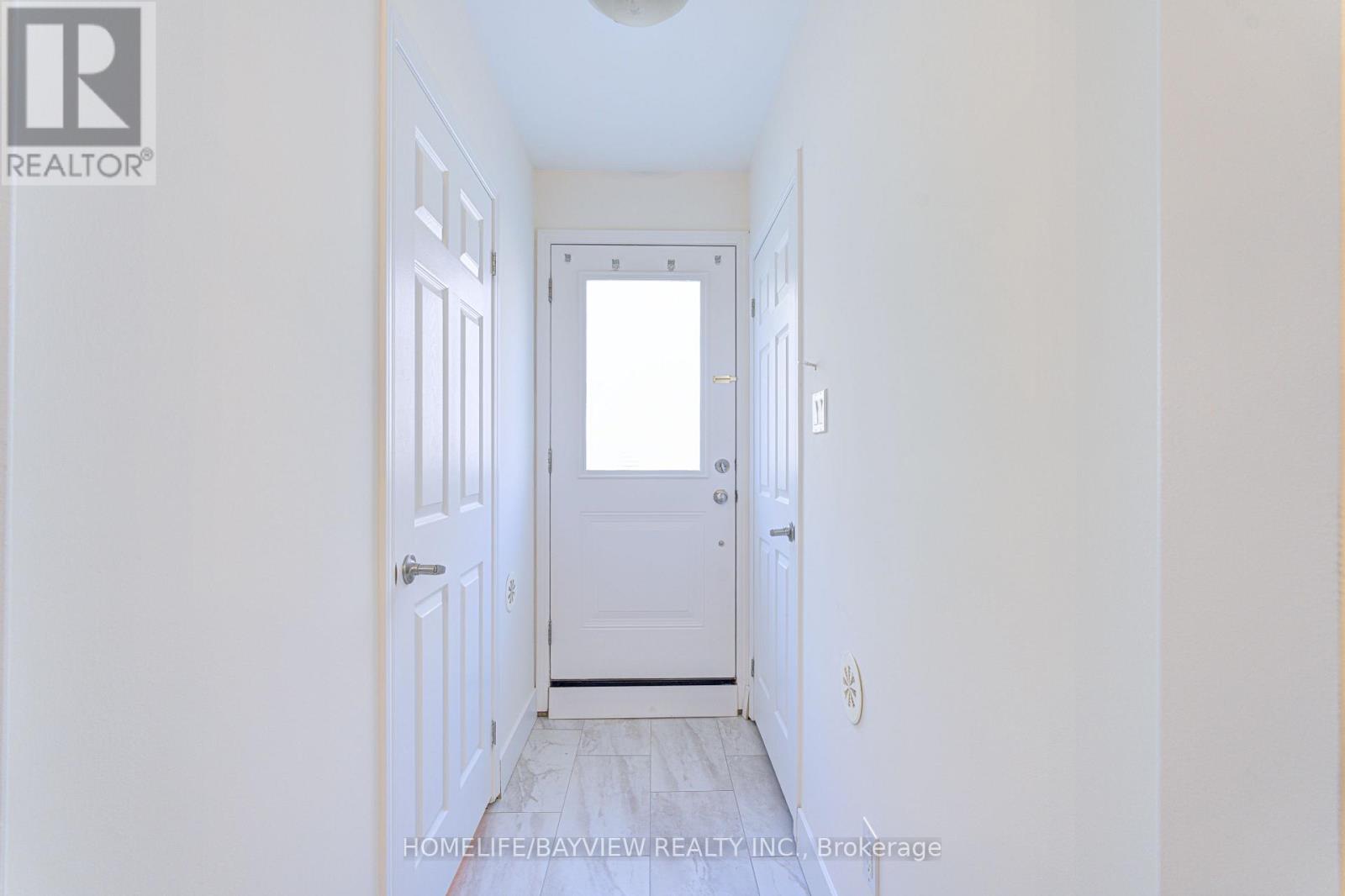 Photo 37 of Th 12 25 Coneflower Crescent, Toronto ON
