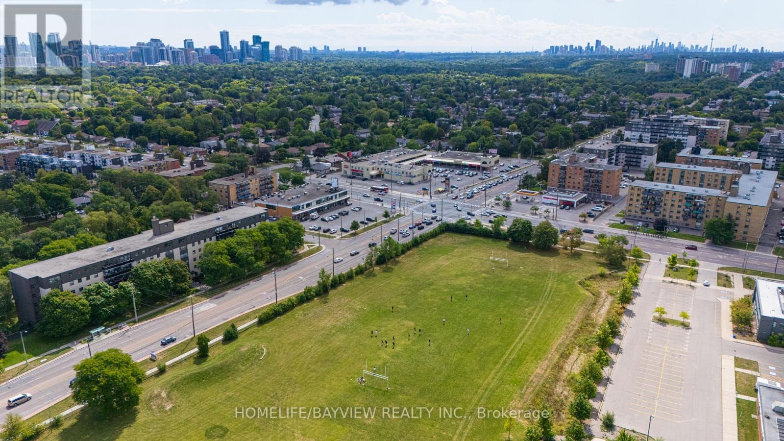 Photo 47 of Th 12 25 Coneflower Crescent, Toronto ON