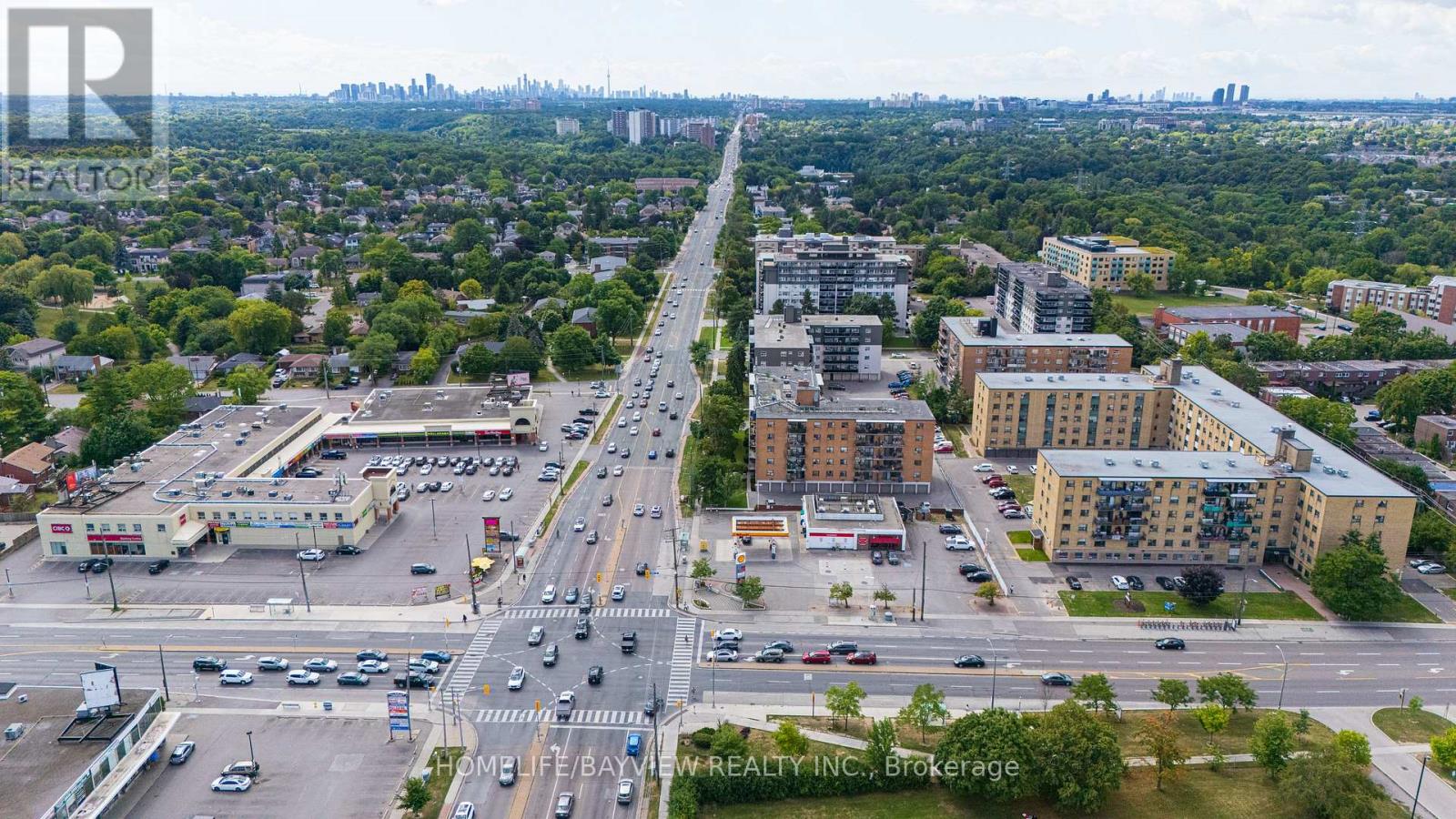 Photo 11 of Th 12 25 Coneflower Crescent, Toronto ON