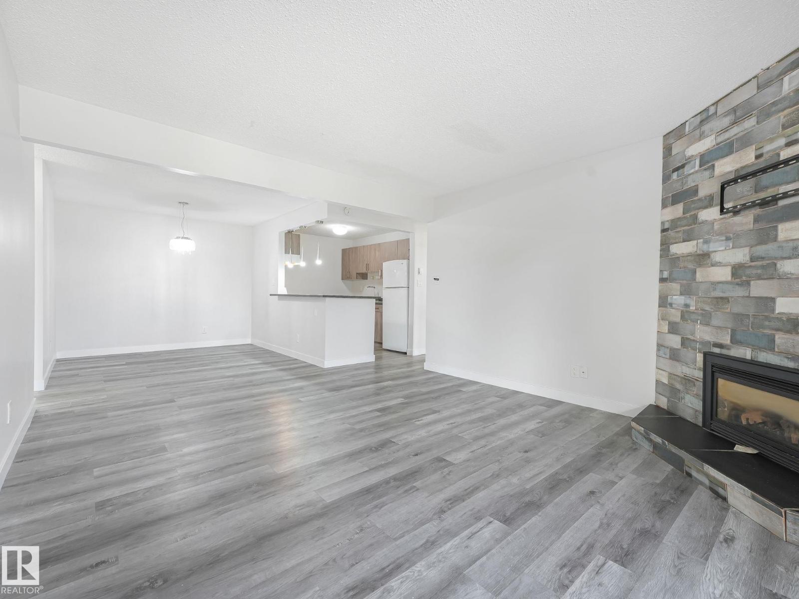 Photo 32 of 303 10528 29 Av Nw, Edmonton AB