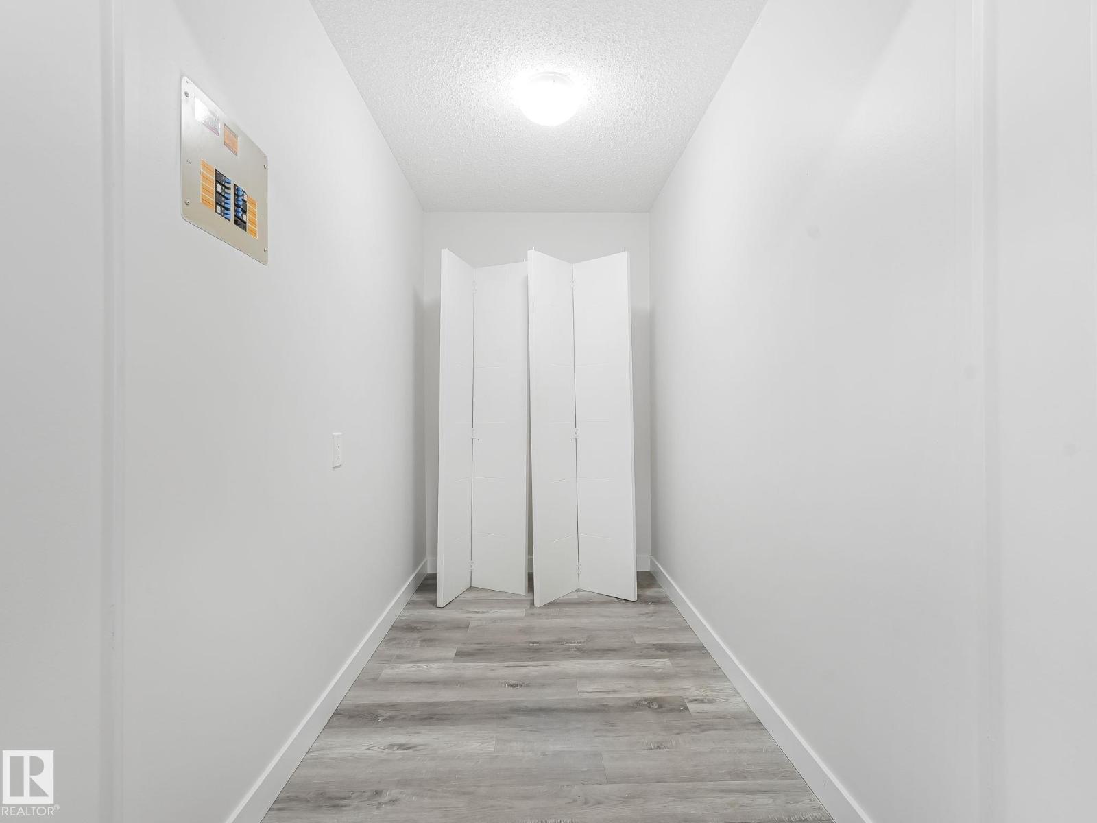 Photo 4 of 303 10528 29 Av Nw, Edmonton AB