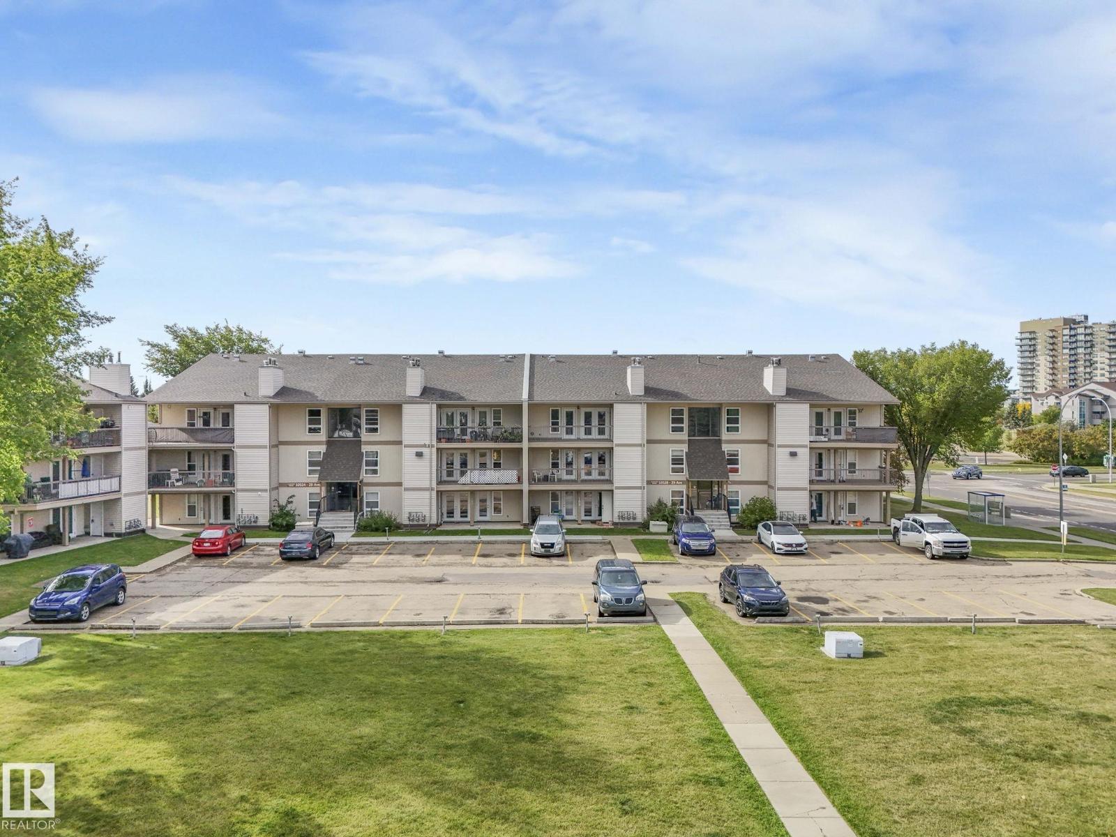 Photo 18 of 303 10528 29 Av Nw, Edmonton AB