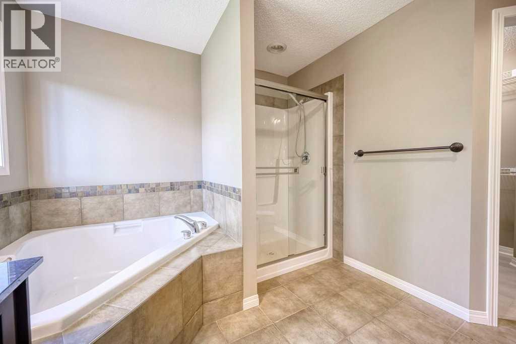 Photo 18 of 34 Aspen Stone Mews Sw, Calgary AB