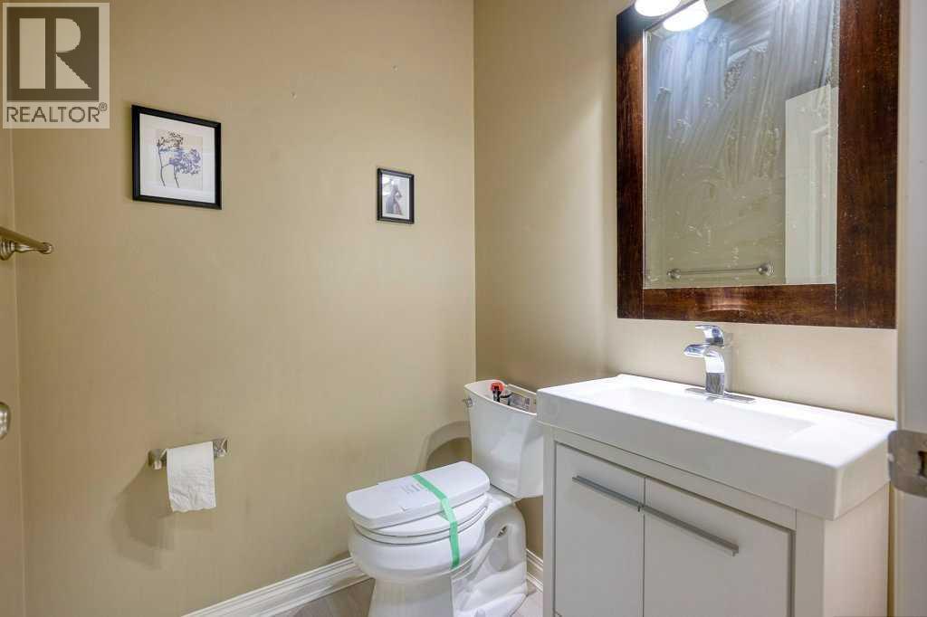 Photo 11 of 34 Aspen Stone Mews Sw, Calgary AB