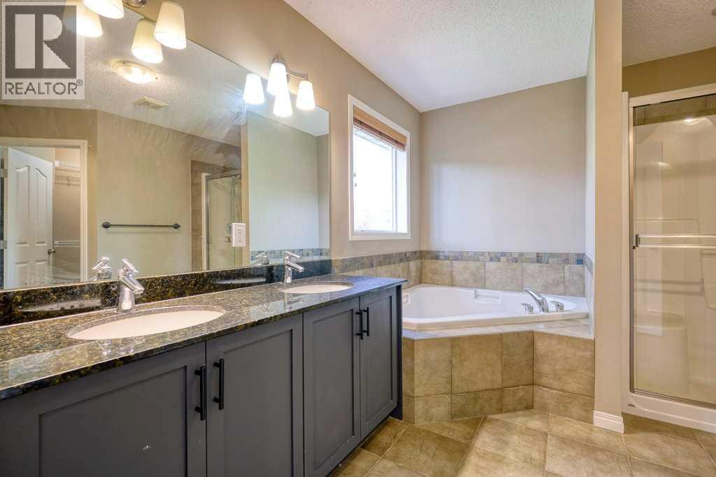 Photo 17 of 34 Aspen Stone Mews Sw, Calgary AB
