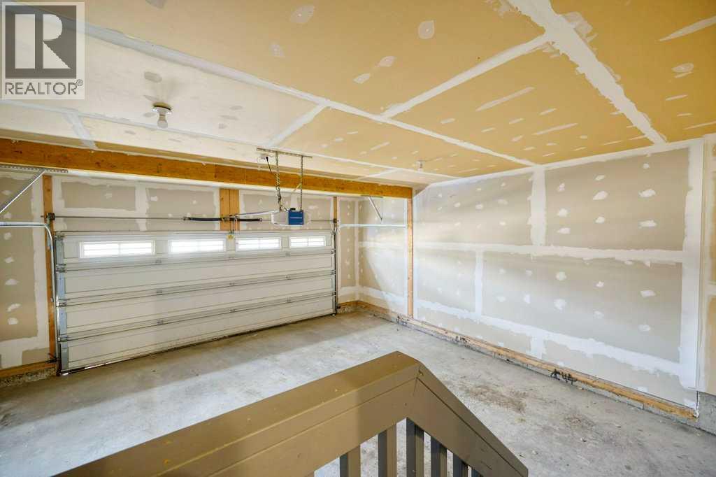 Photo 37 of 34 Aspen Stone Mews Sw, Calgary AB