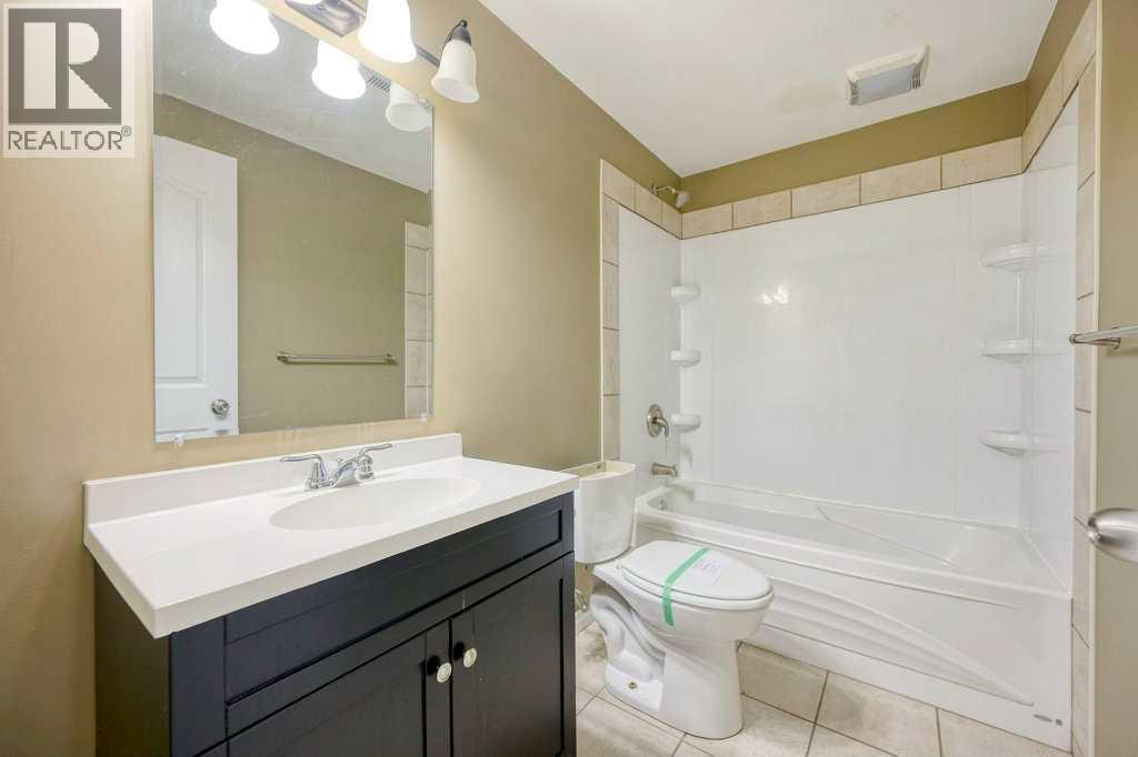 Photo 36 of 34 Aspen Stone Mews Sw, Calgary AB