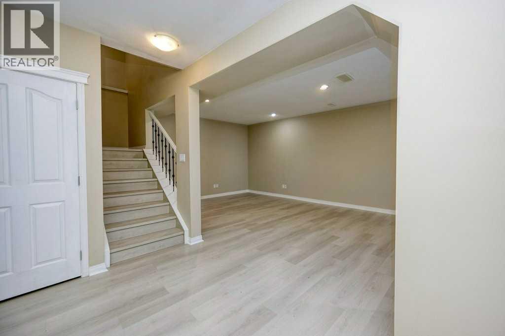 Photo 31 of 34 Aspen Stone Mews Sw, Calgary AB