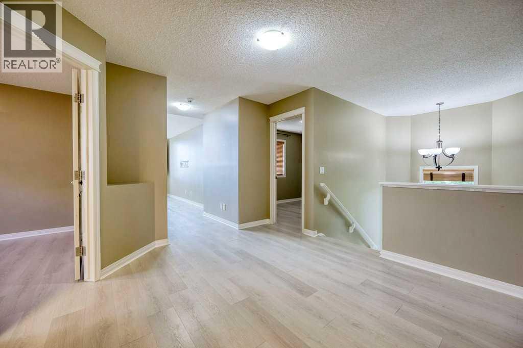 Photo 24 of 34 Aspen Stone Mews Sw, Calgary AB