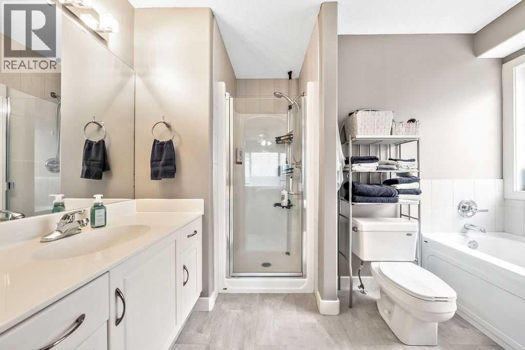 Single Family House for Sale in  Sherwood Rise NW Sherwood Calgary 