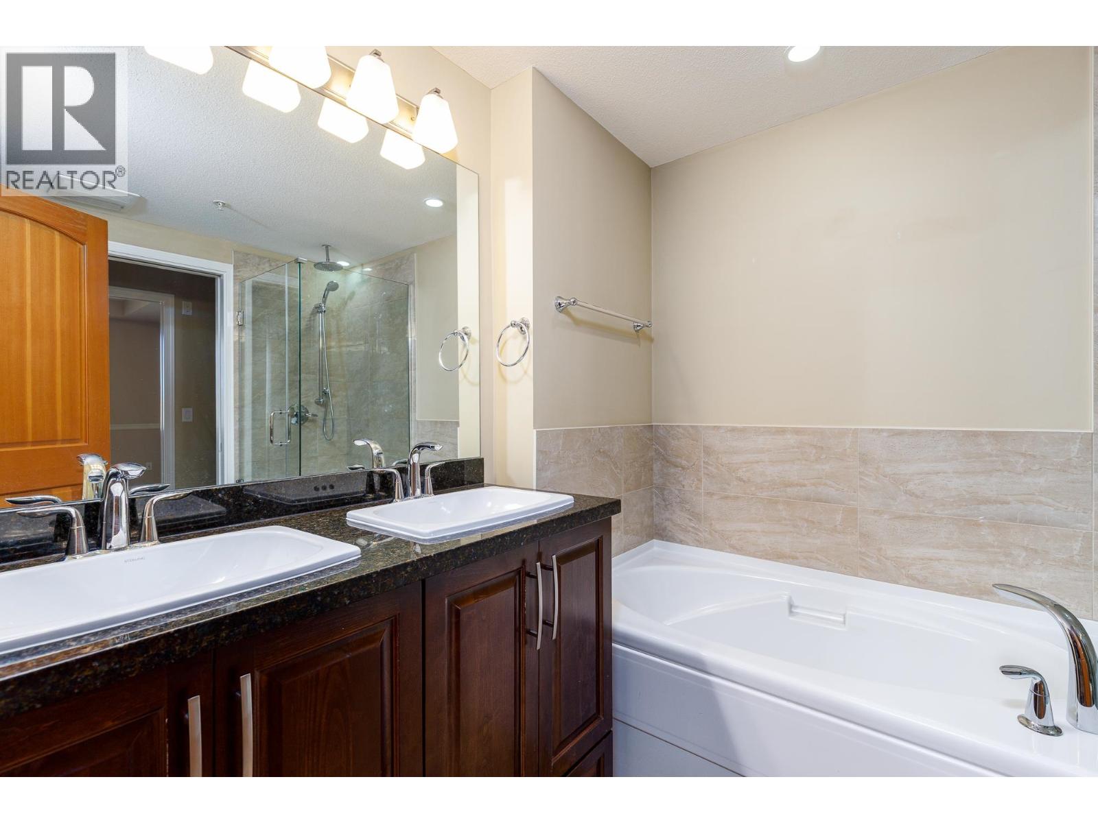 Photo 7 of 311 11887 Burnett Street, Maple Ridge BC
