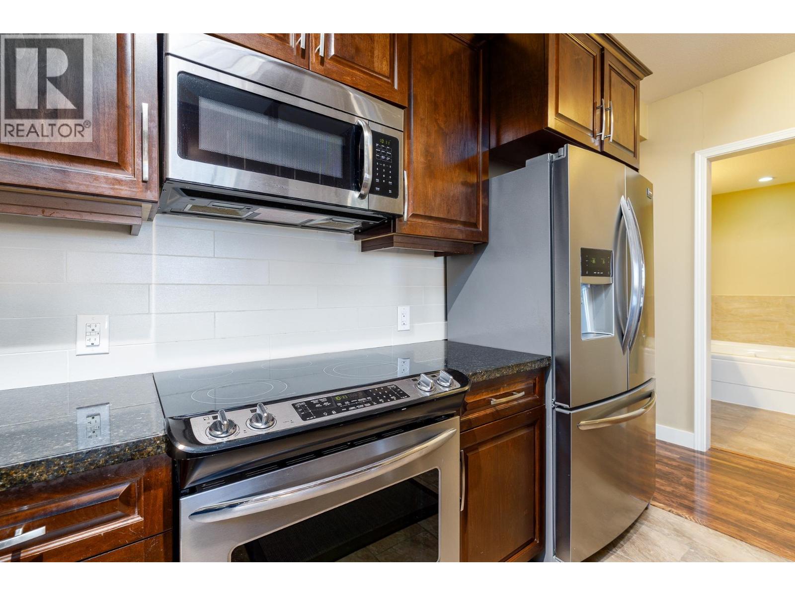 Photo 24 of 311 11887 Burnett Street, Maple Ridge BC