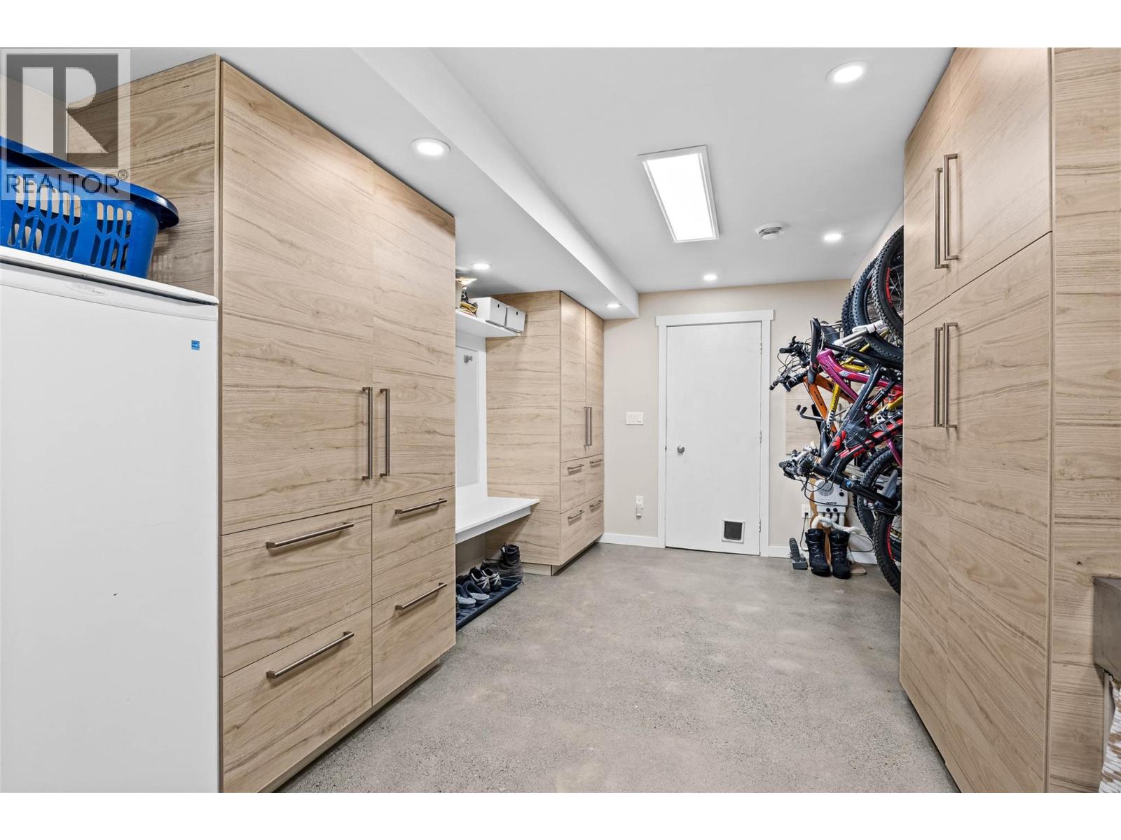 Photo 16 of 1289 Foxwood Lane, Kamloops BC