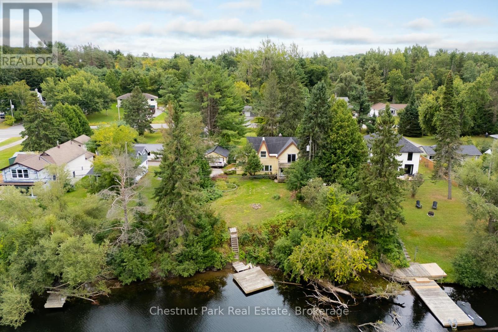 Photo 29 of 70 Beaumont Drive, Bracebridge ON
