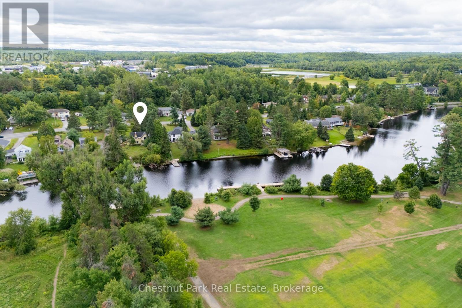 Photo 32 of 70 Beaumont Drive, Bracebridge ON