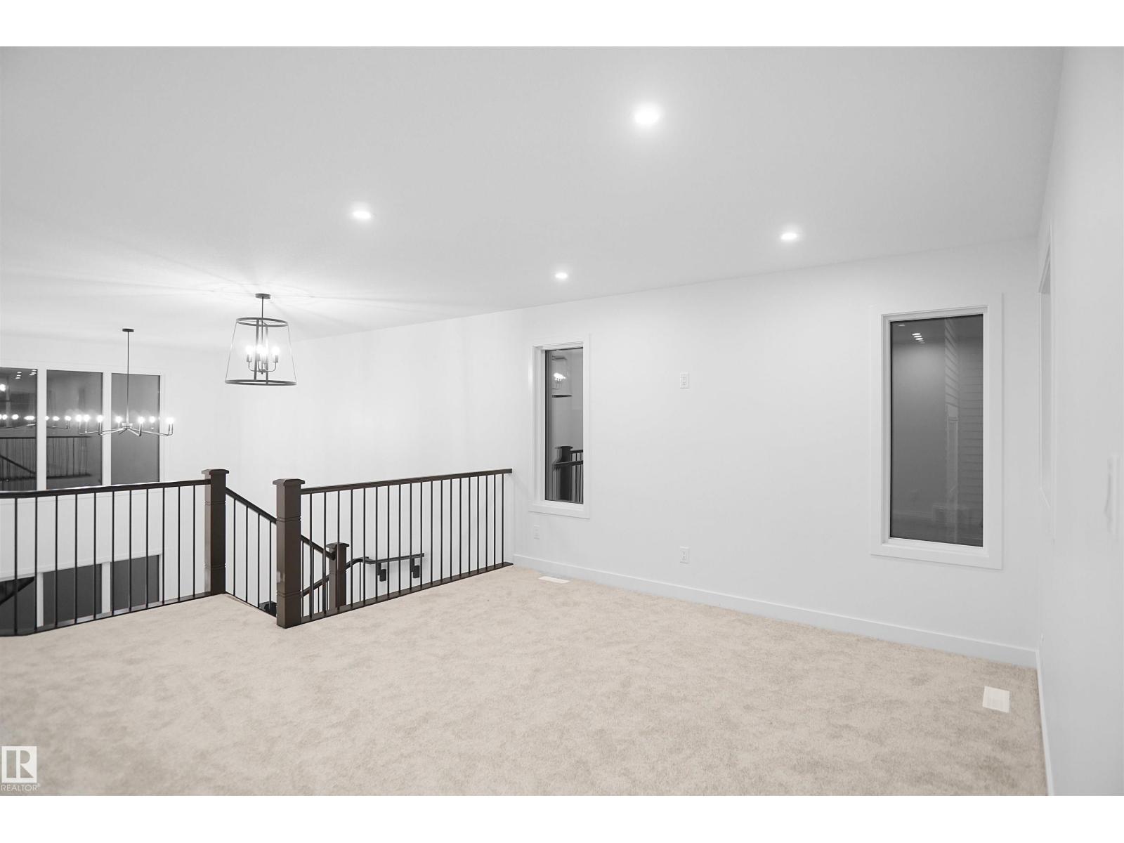 Photo 2 of 20608 27 Av Nw, Edmonton AB