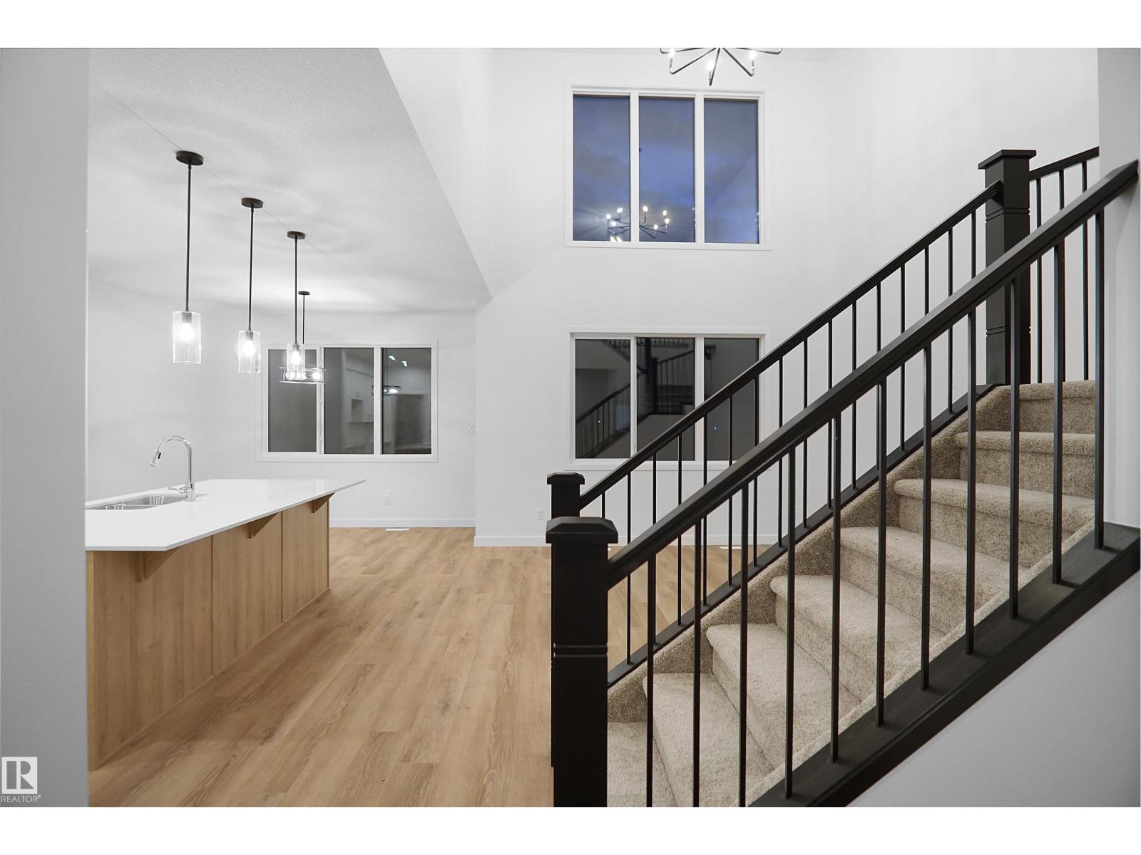 Photo 20 of 20608 27 Av Nw, Edmonton AB