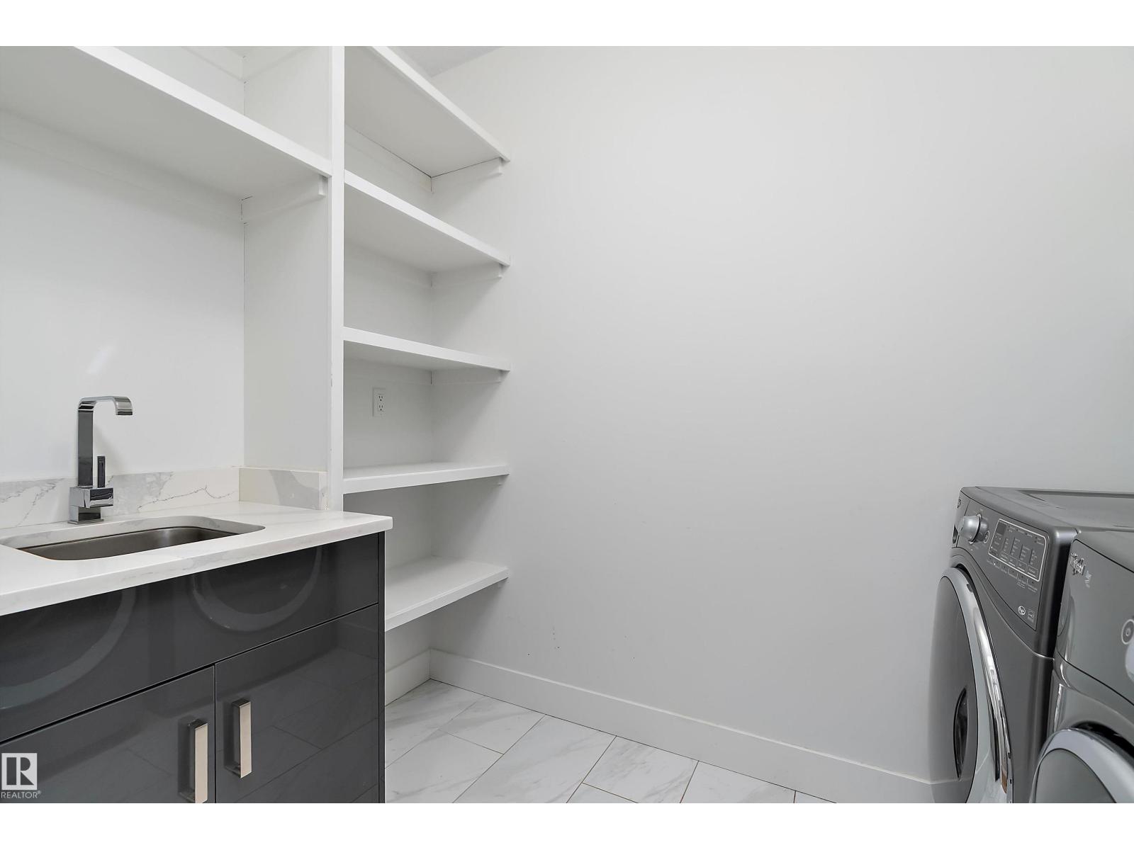 Photo 31 of 8422 117 St Nw, Edmonton AB