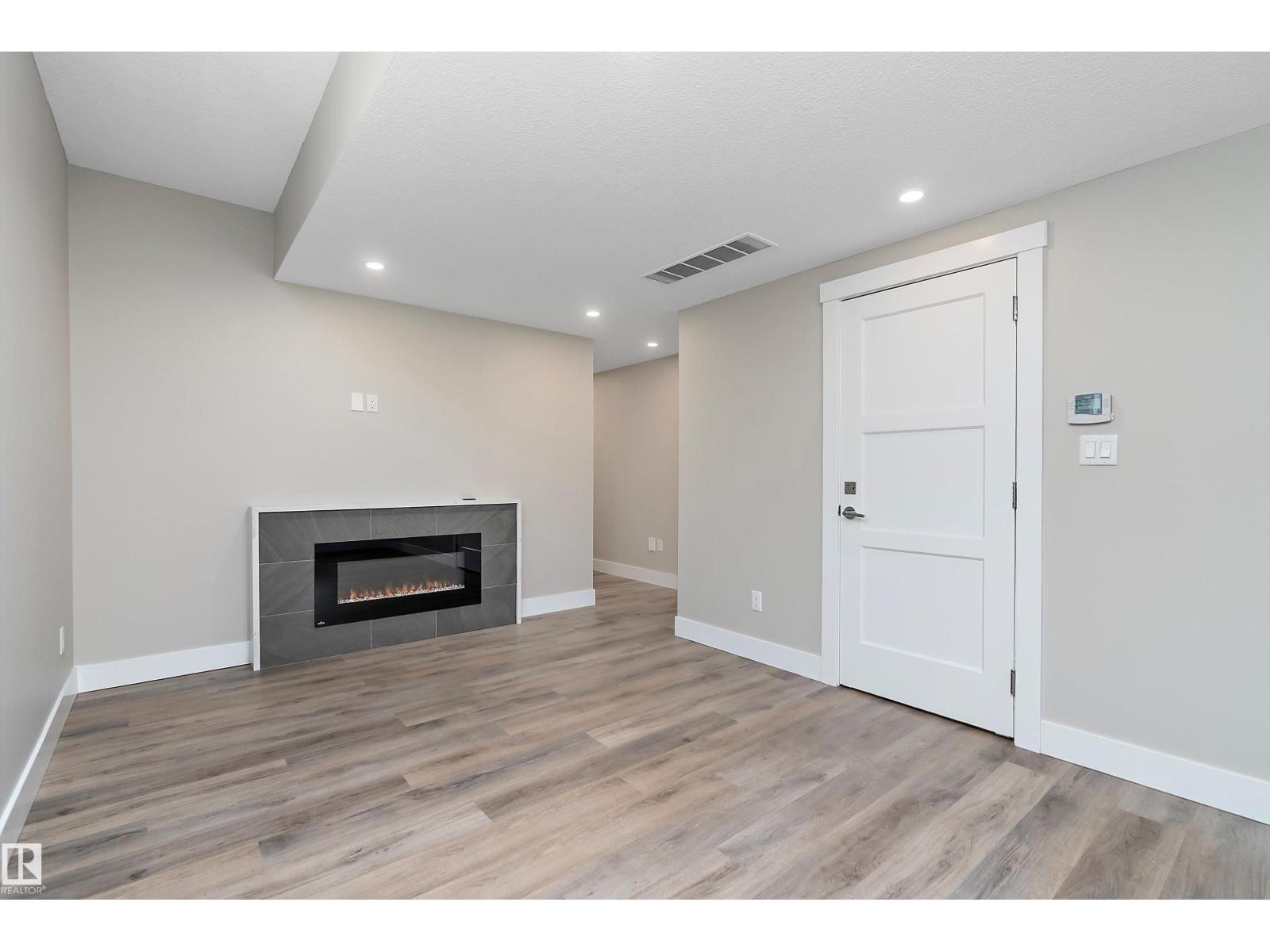 Photo 45 of 8422 117 St Nw, Edmonton AB