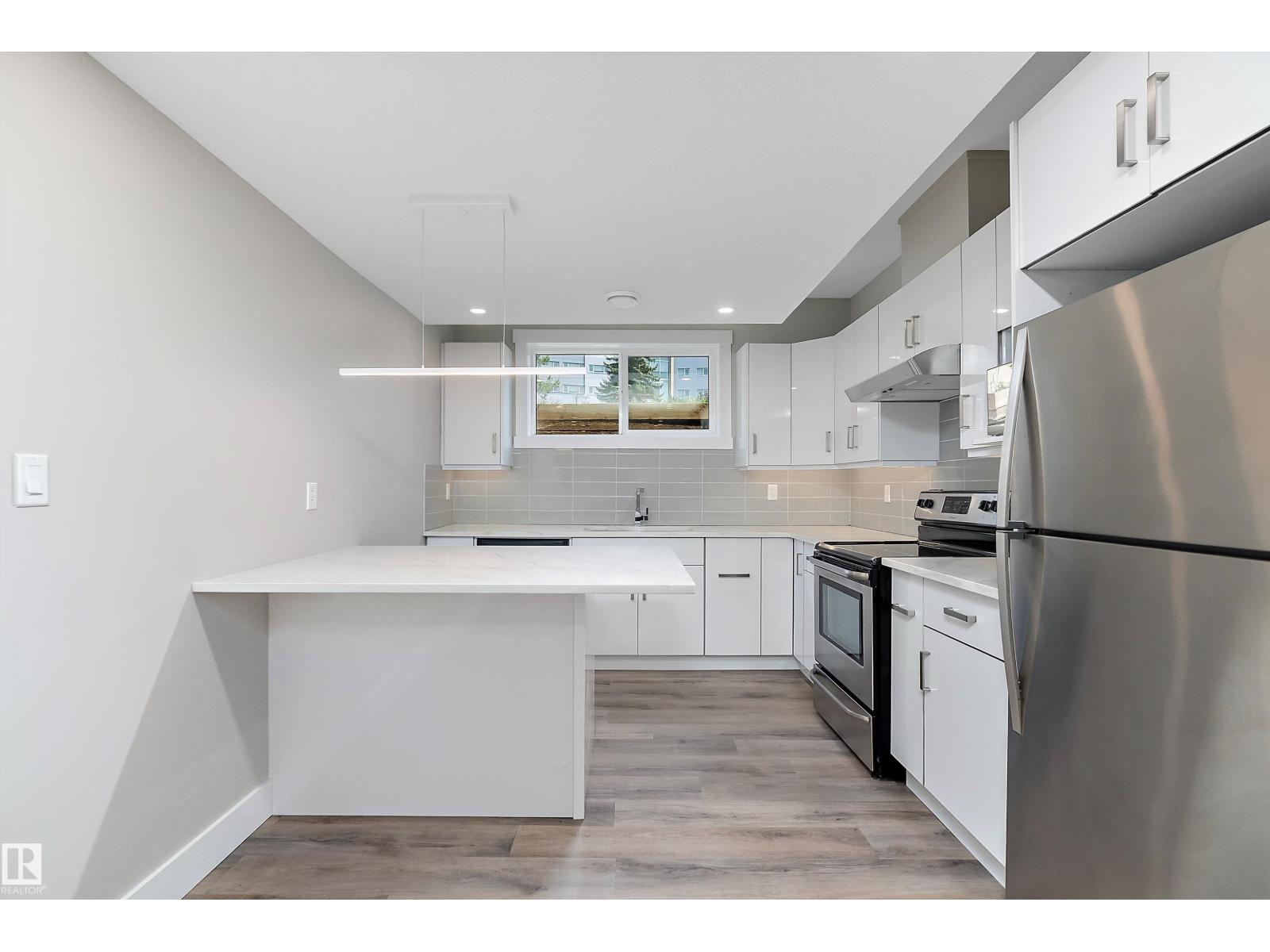 Photo 47 of 8422 117 St Nw, Edmonton AB