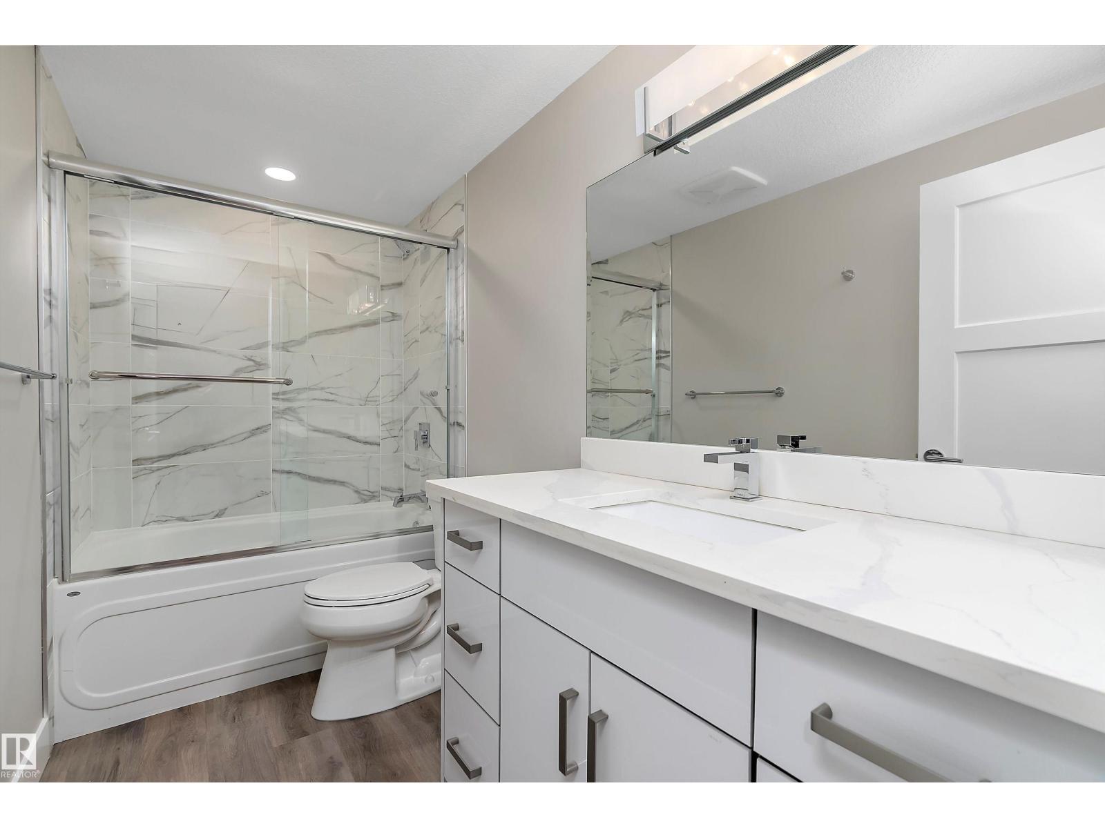 Photo 50 of 8422 117 St Nw, Edmonton AB