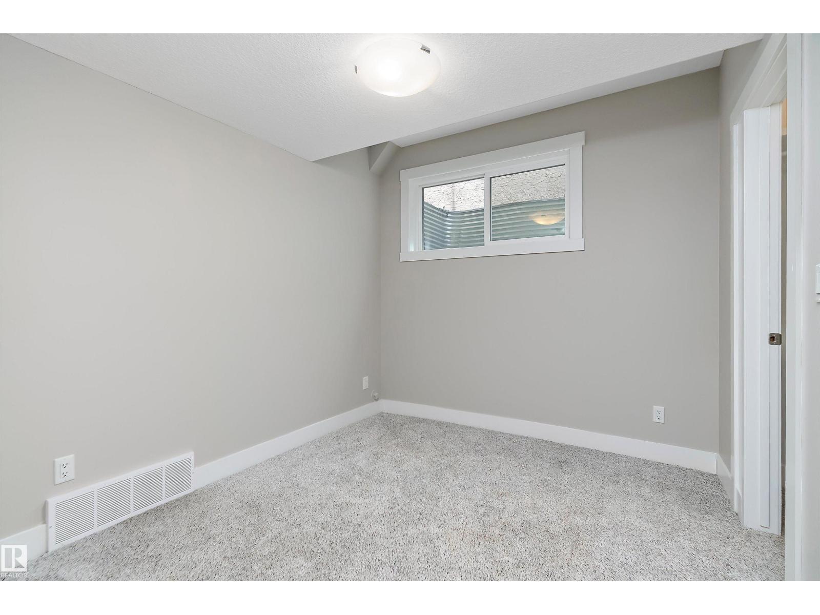Photo 51 of 8422 117 St Nw, Edmonton AB