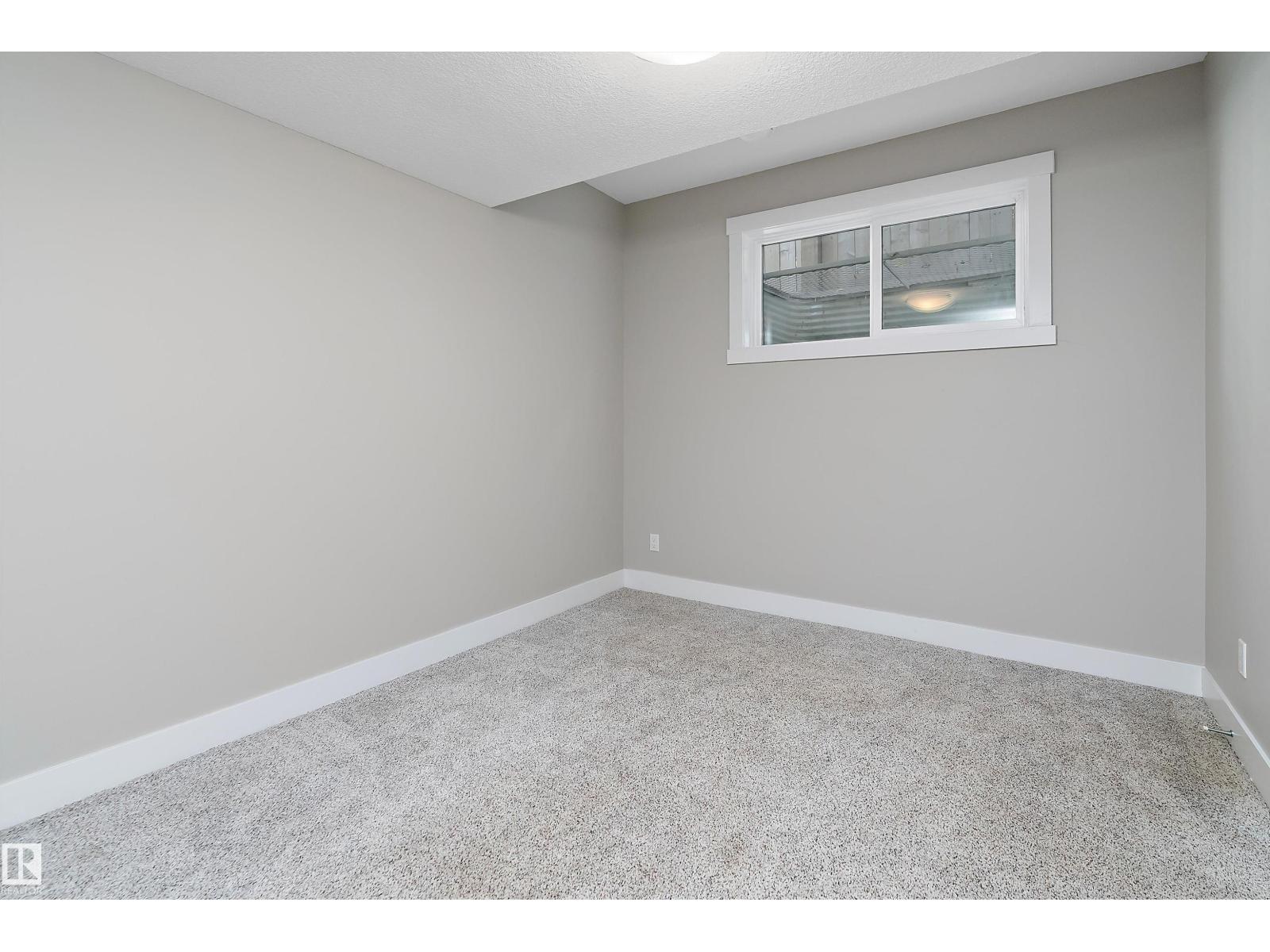 Photo 53 of 8422 117 St Nw, Edmonton AB