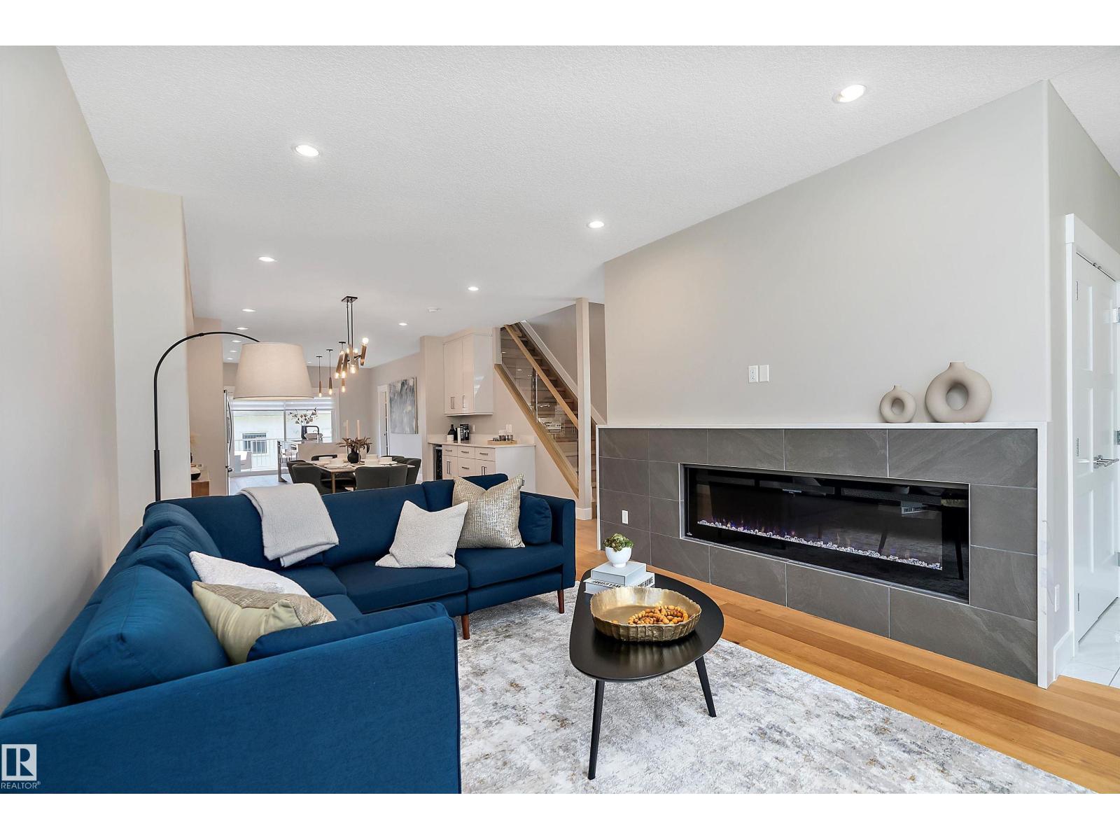 Photo 6 of 8422 117 St Nw, Edmonton AB