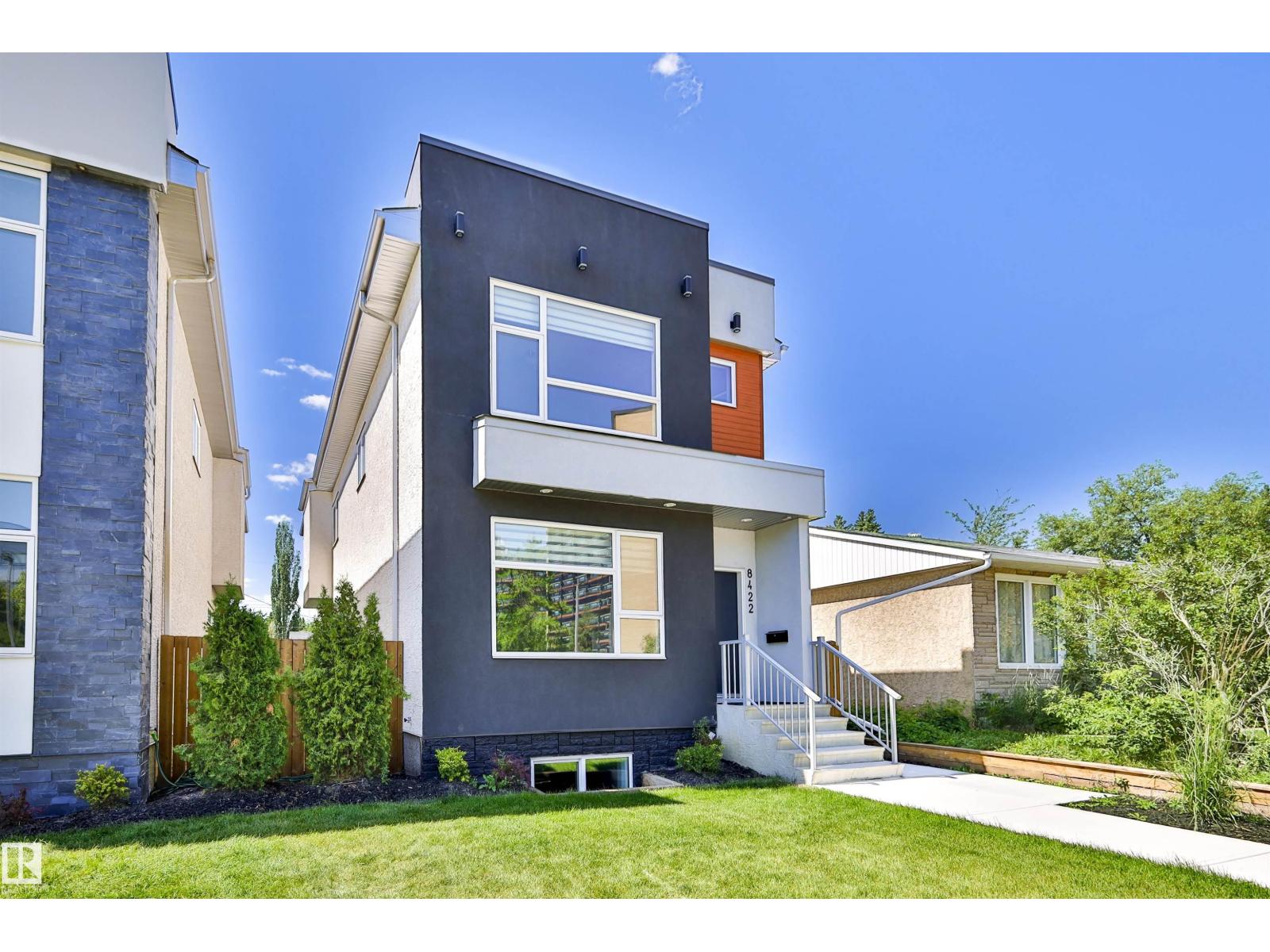 Photo 62 of 8422 117 St Nw, Edmonton AB