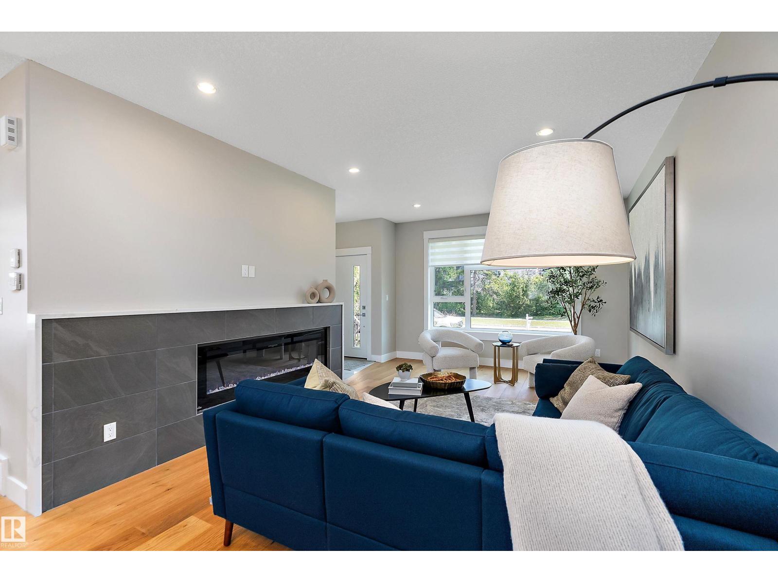 Photo 8 of 8422 117 St Nw, Edmonton AB